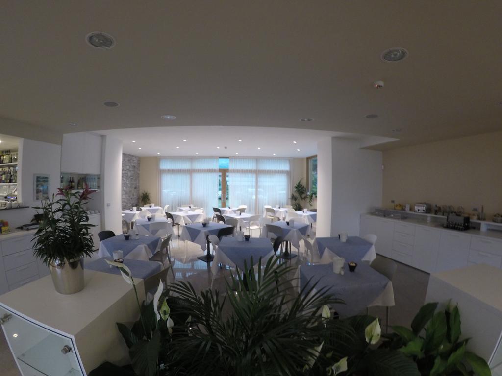 Tullio Hotel Gravedona Kültér fotó