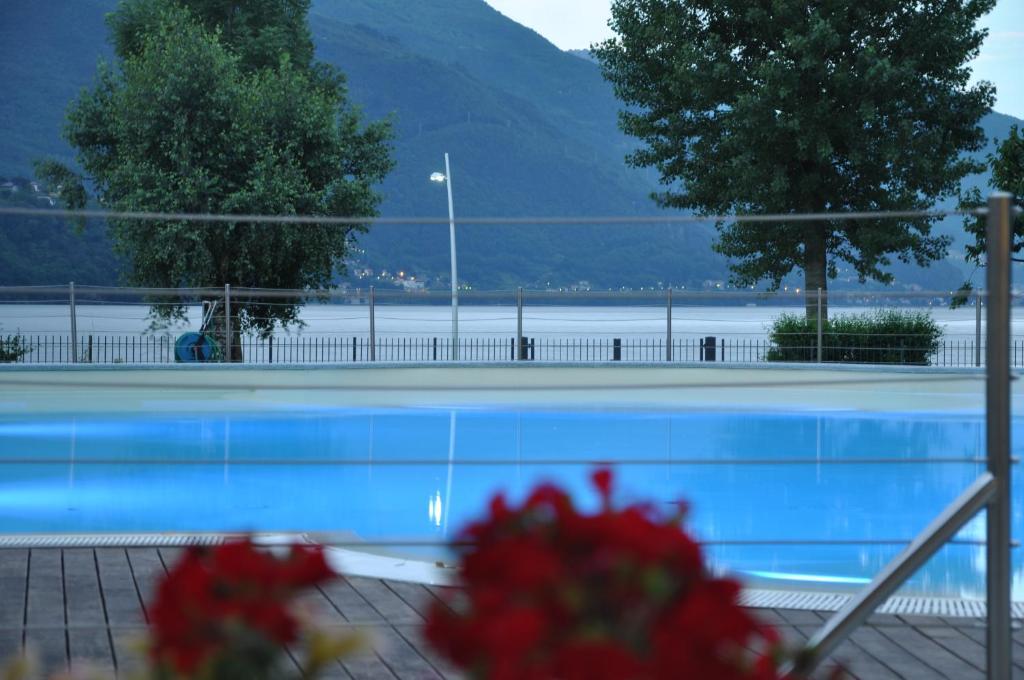 Tullio Hotel Gravedona Kültér fotó